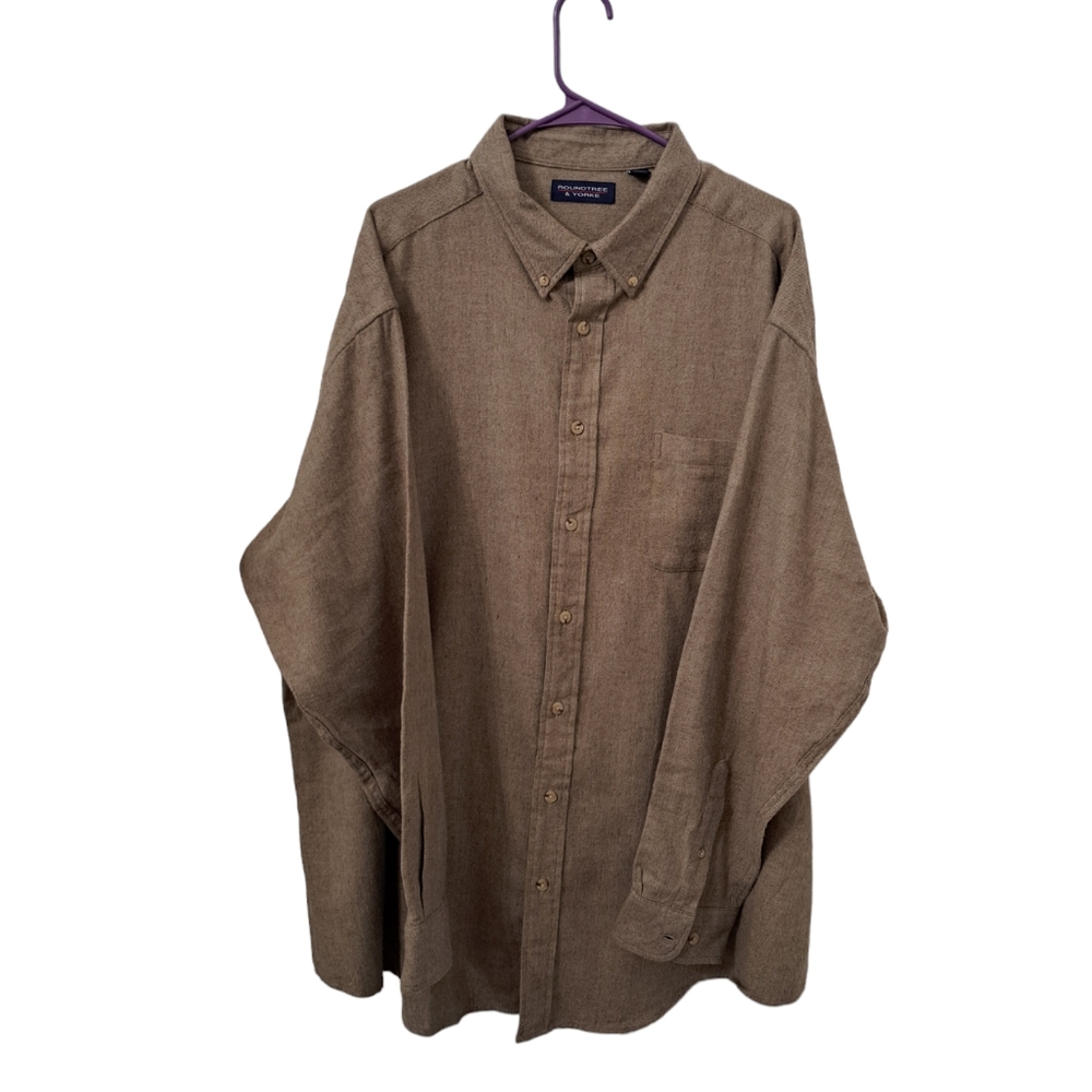 Mens 2XB Roundtree & Yorke long sleeve, button down shirt. NWOT